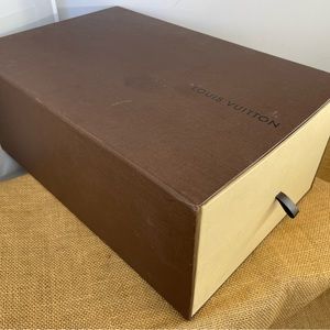 AUTHENTIC LOUIS VUITTON DRAWER SHOE BOX